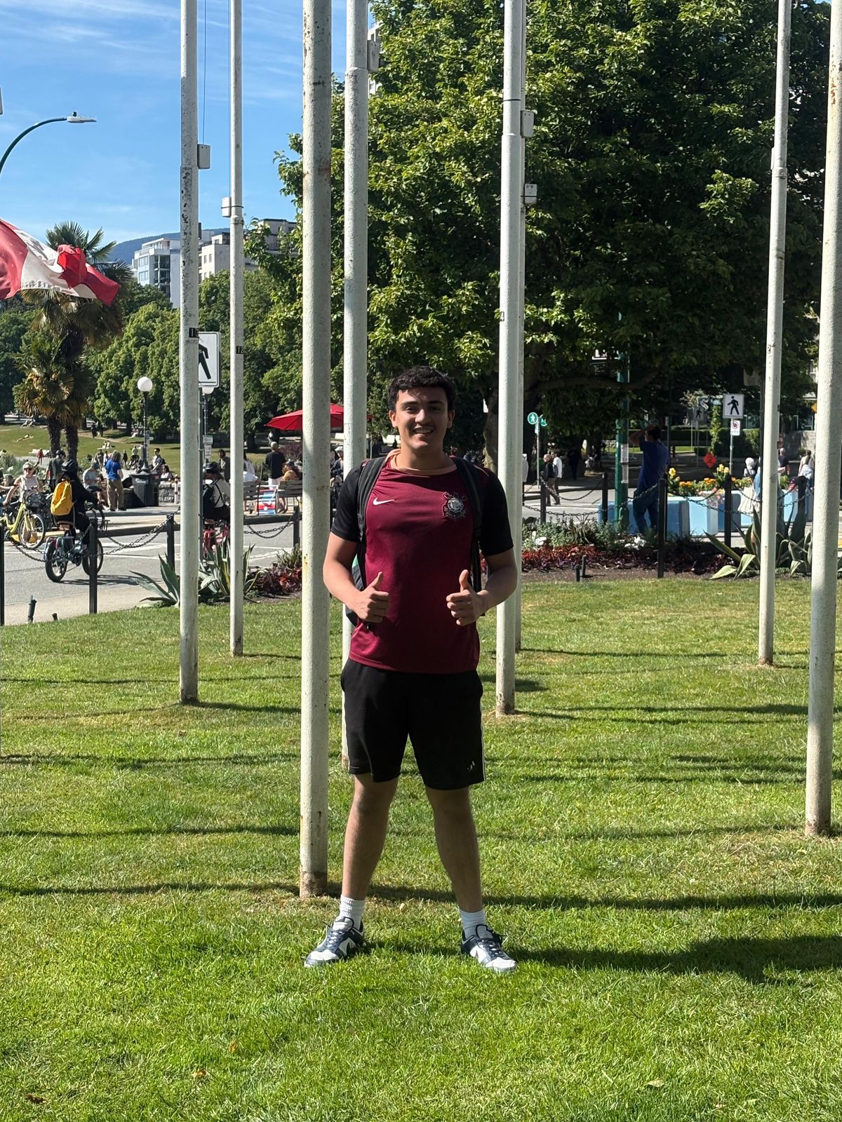 Intercambista Best em passeio no parque de verão